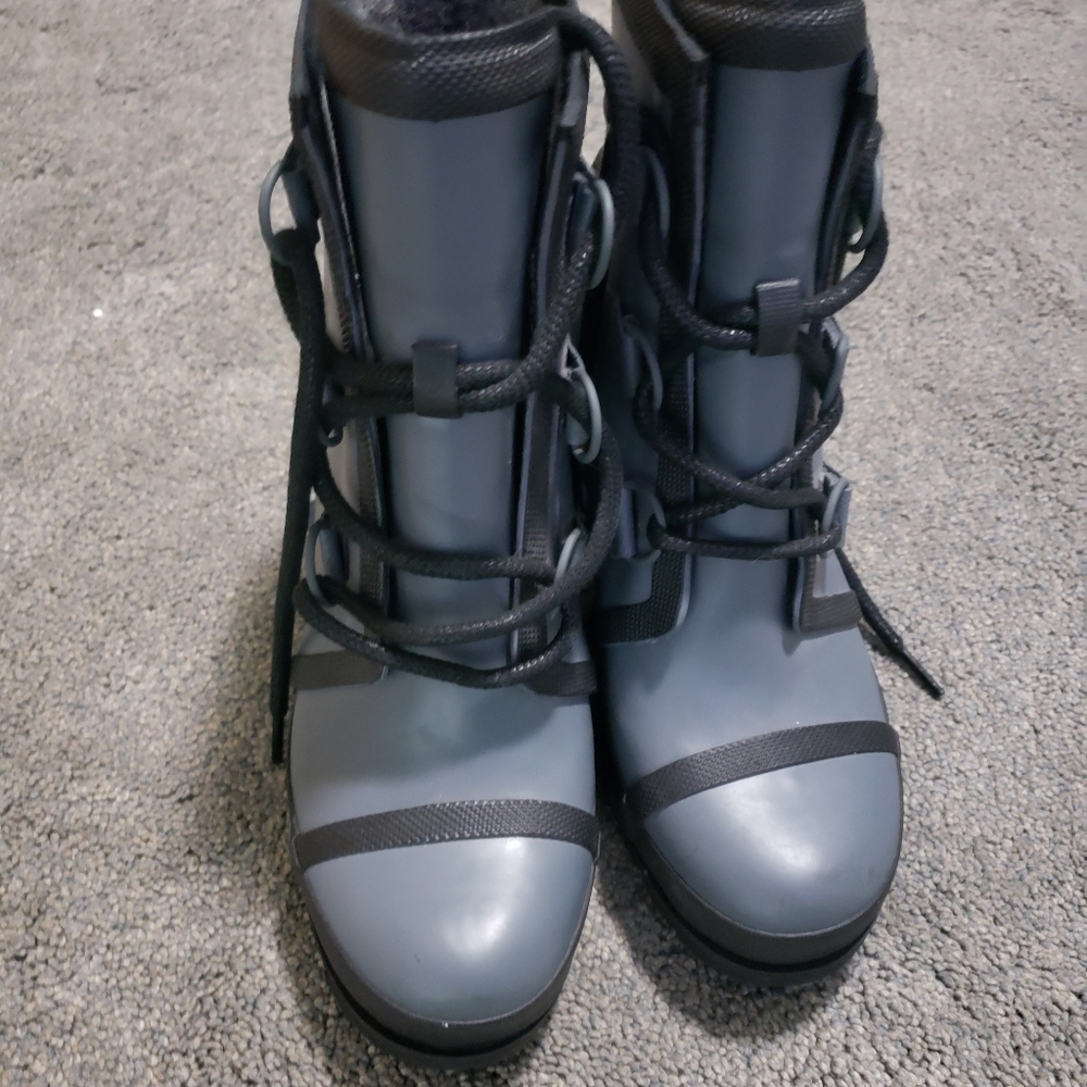 Sorel ankle boots